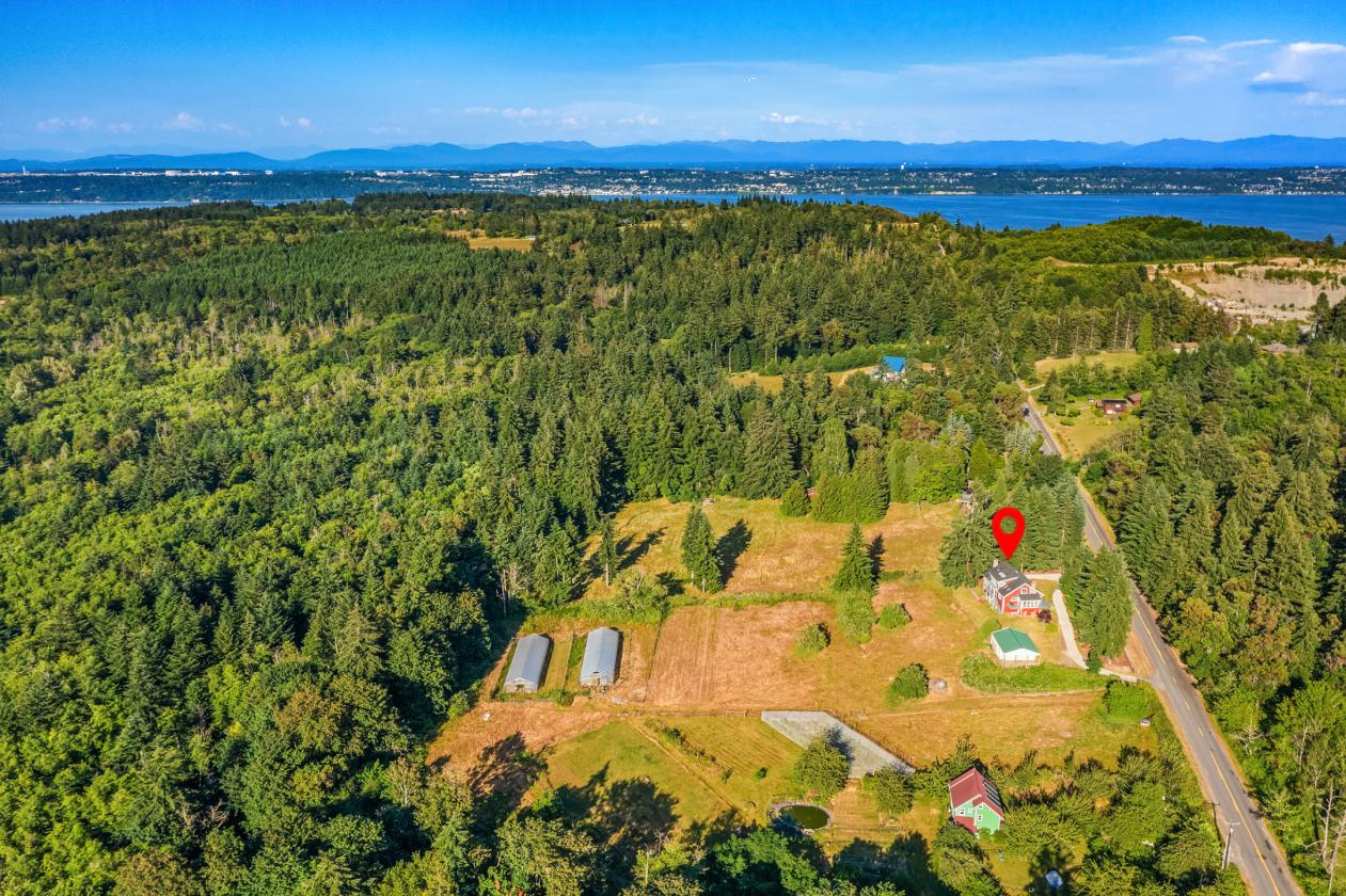 View Farm with Acreage, Apartment & Barn - photo 29