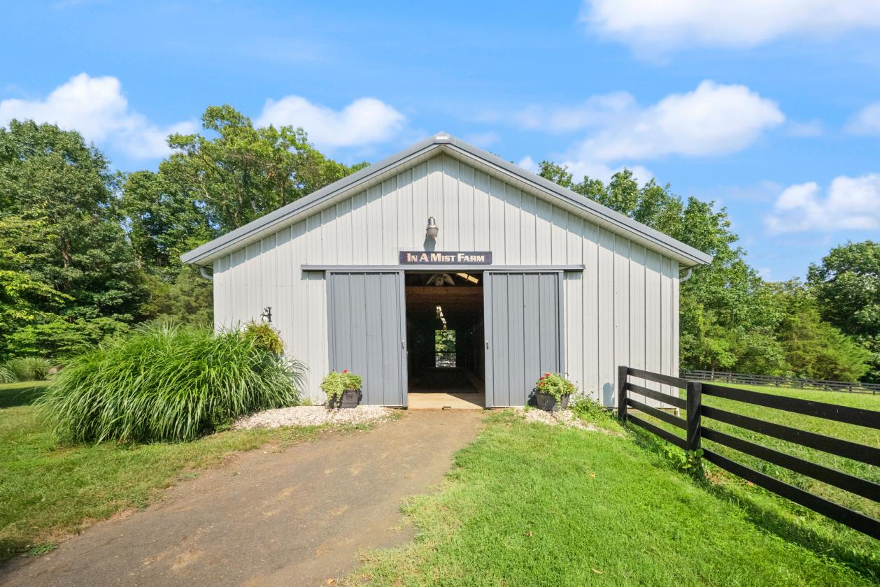 Turnkey 20 ac equestrian property near Warrenton - photo 7