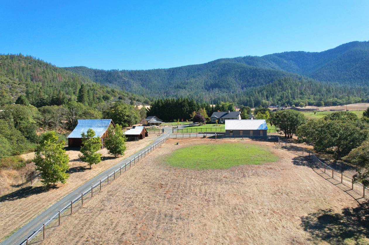 Horse Property for sale.