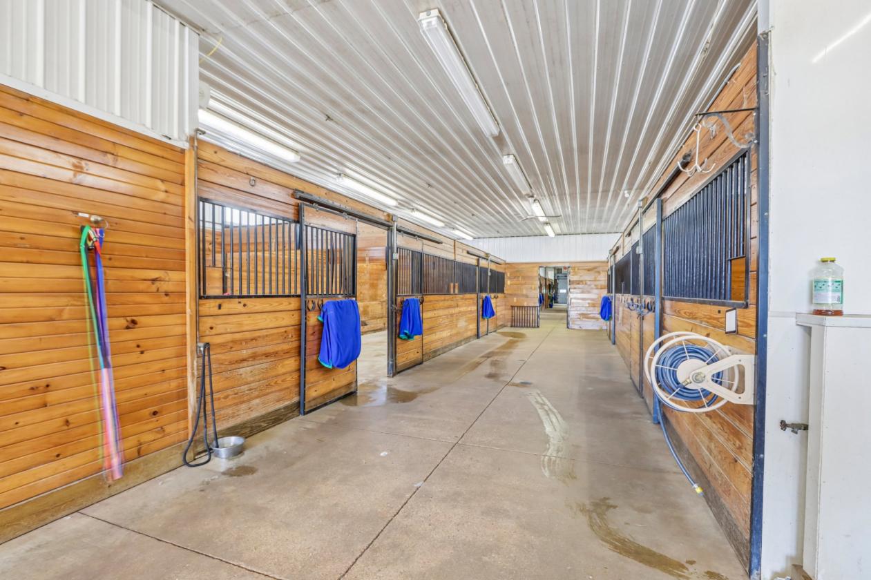 Executive Equestrian center - photo 7
