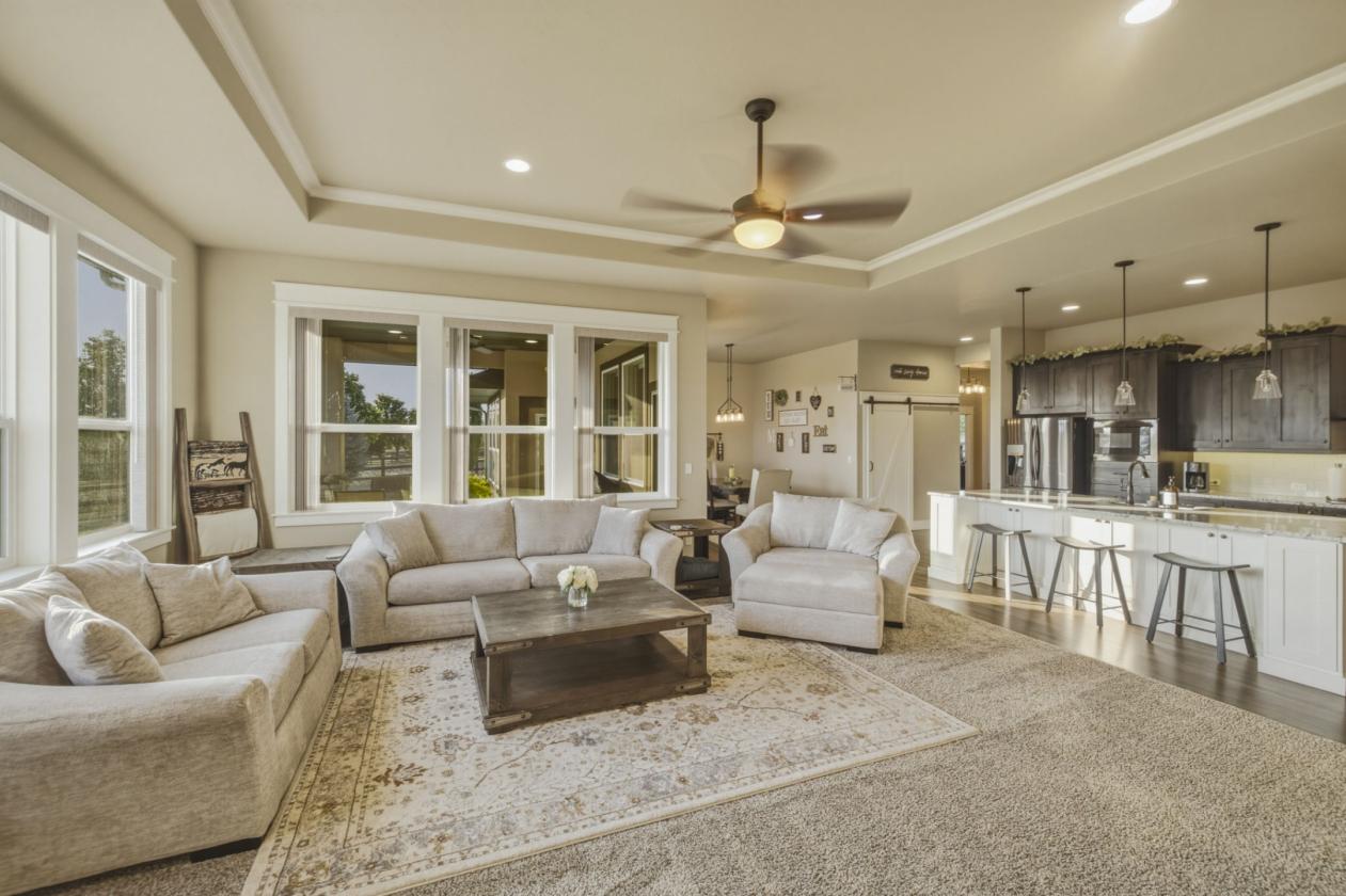 EQUESTRIAN ESTATE + LUXURY HOME + RIDE-OUT ACCESS! - photo 10