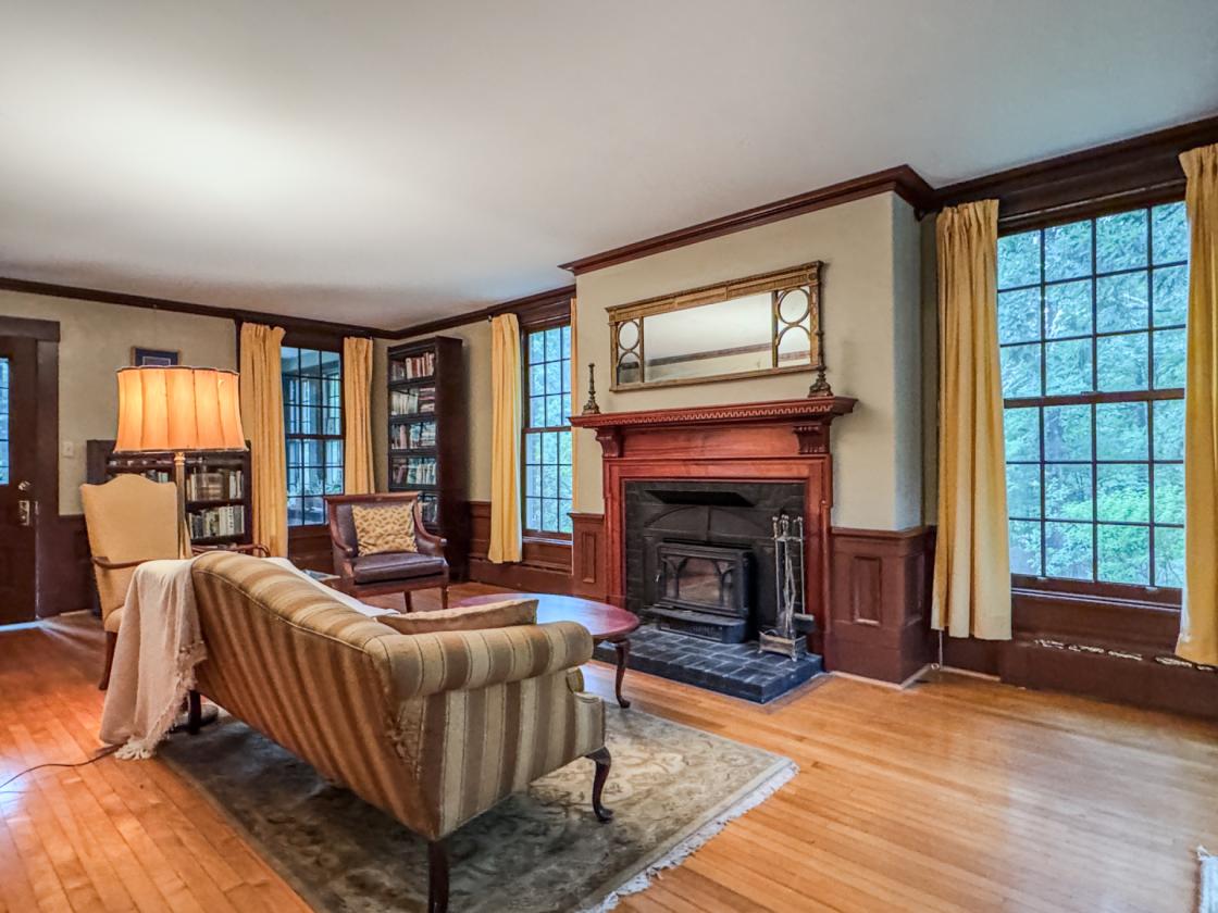 Own a piece of History - Classic Brick Colonial - photo 10