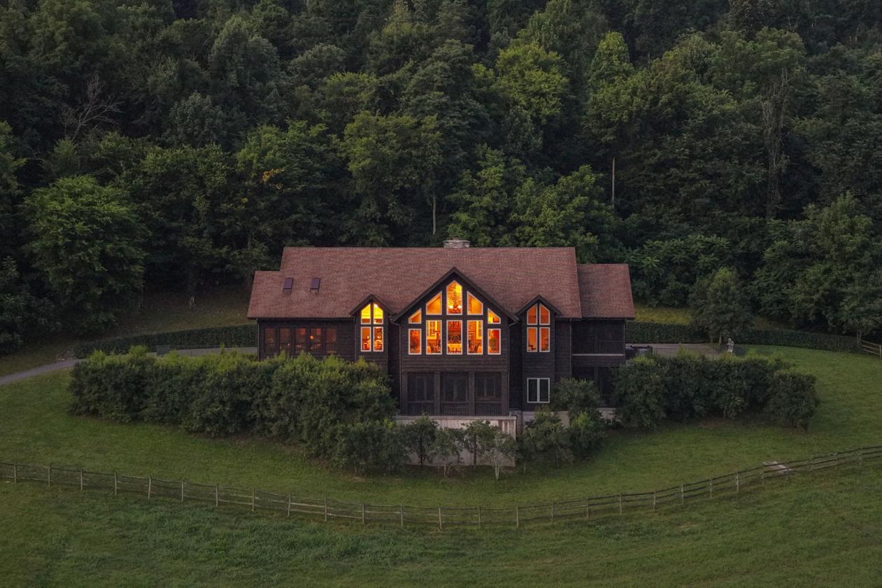 Where Luxury Living Meets The Equestrian Lifestyle - photo 3