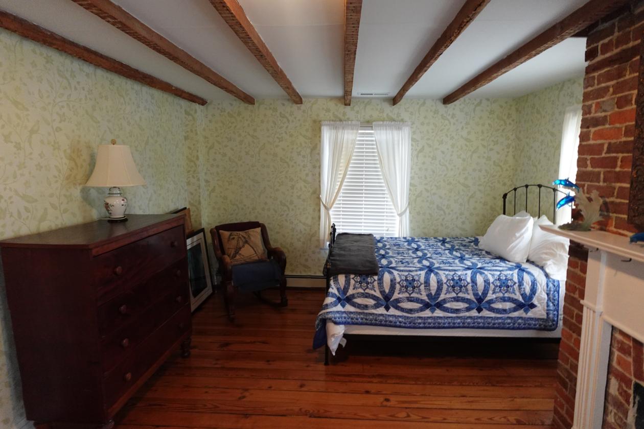 1845 Farmhouse & Exceptional Equestrian Amenities - photo 24