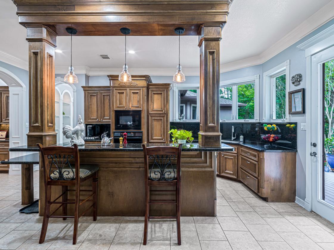Equestrian-friendly Luxury Property - photo 4