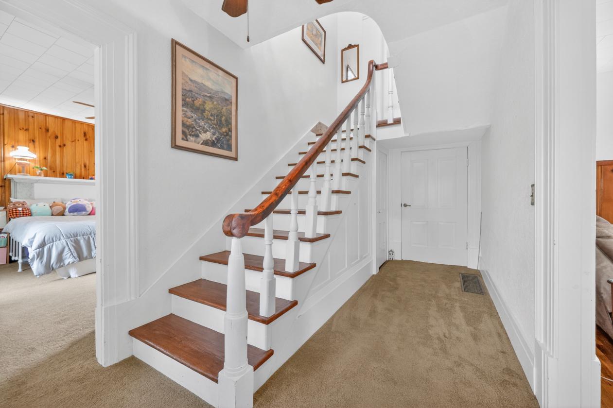 Equestrian Estate with Creeks and Views - photo 13