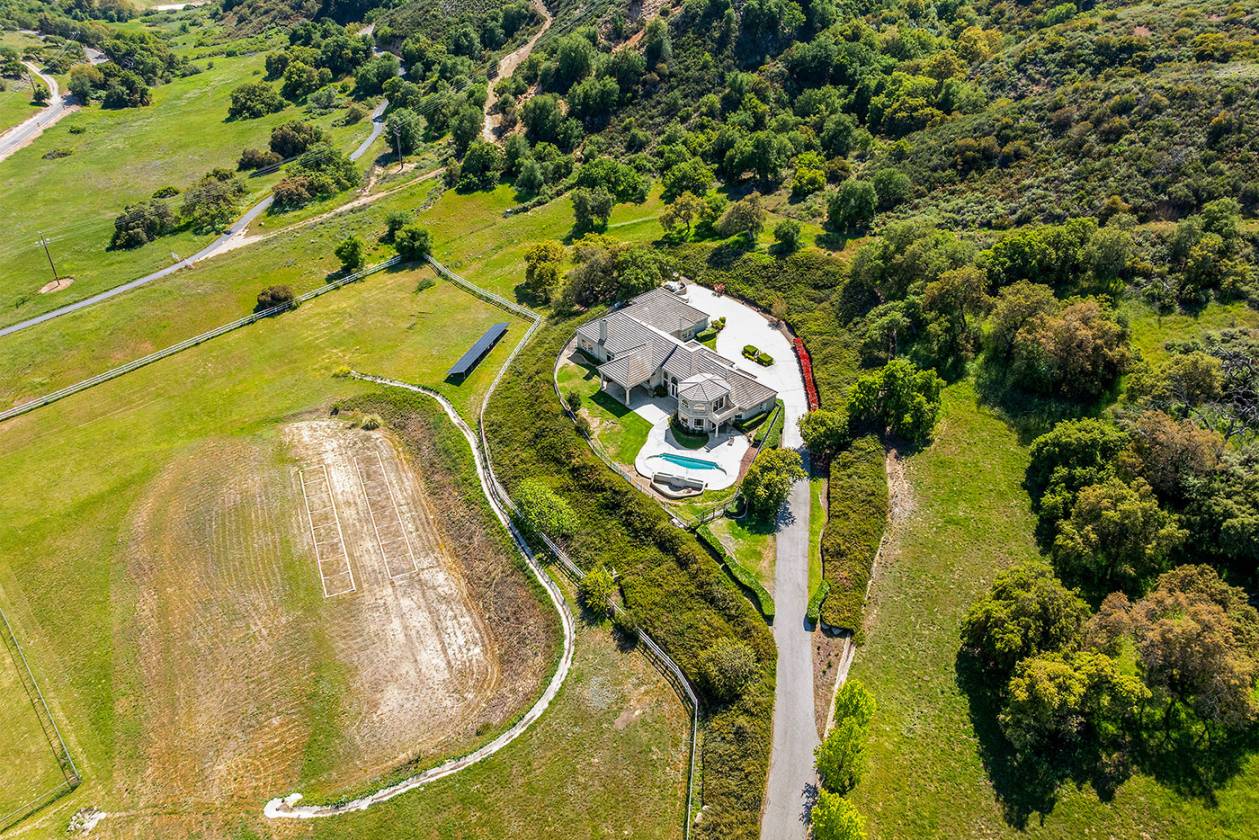 Horse Property for sale.