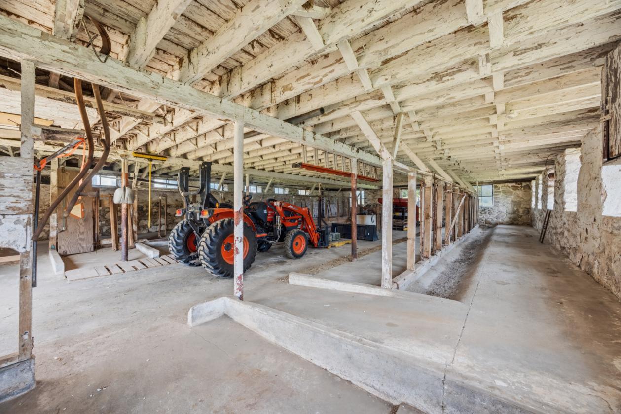 90-Acre Legacy Farm - Horse Trails, Barns & Pond! - photo 20