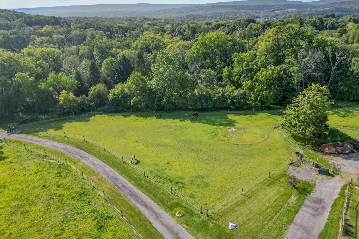 Equestrian Haven: Pool, Barns, Paddocks & More - photo 8