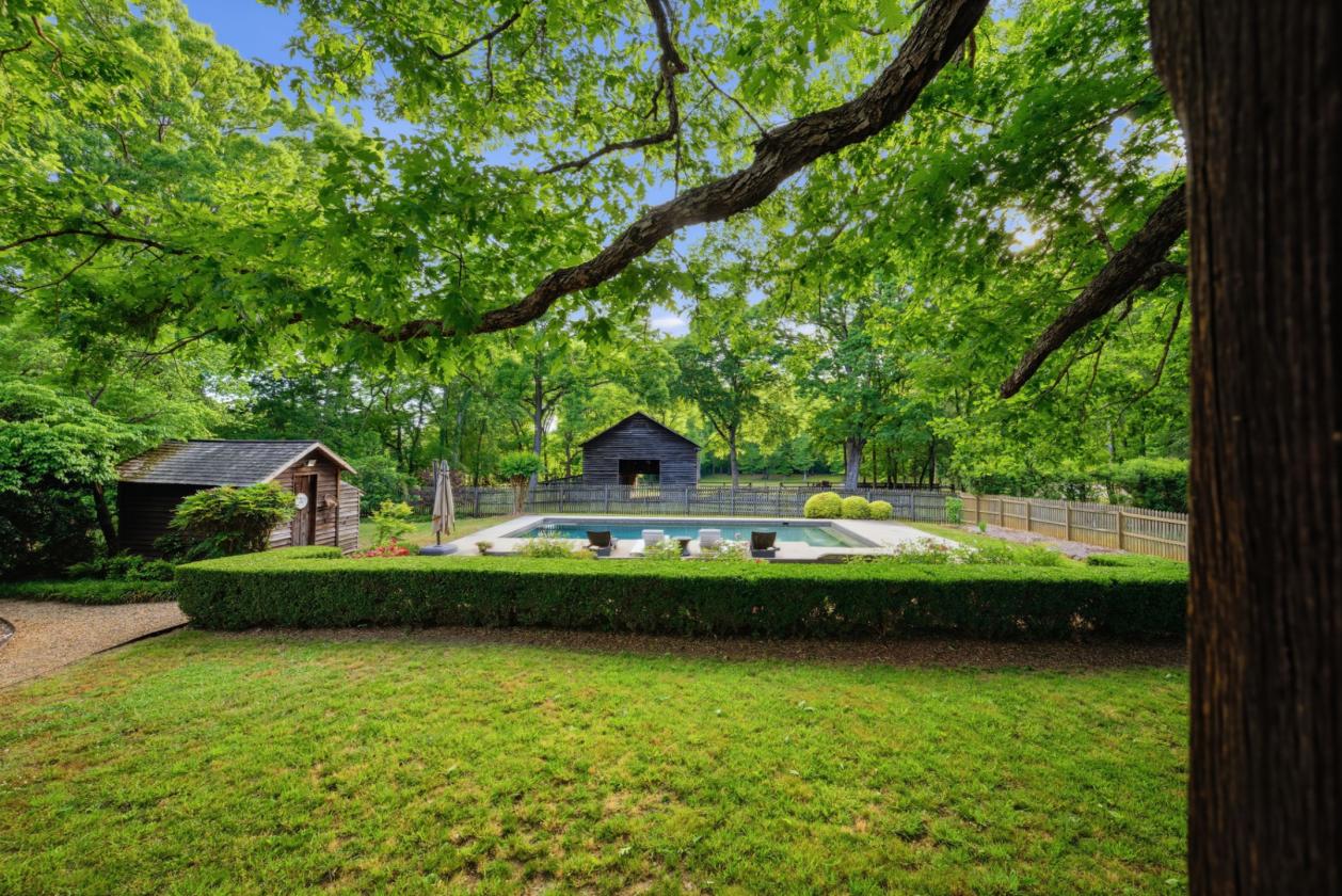 McElroy House | Historic 5 Acre Horse/Hobby Farm - photo 23