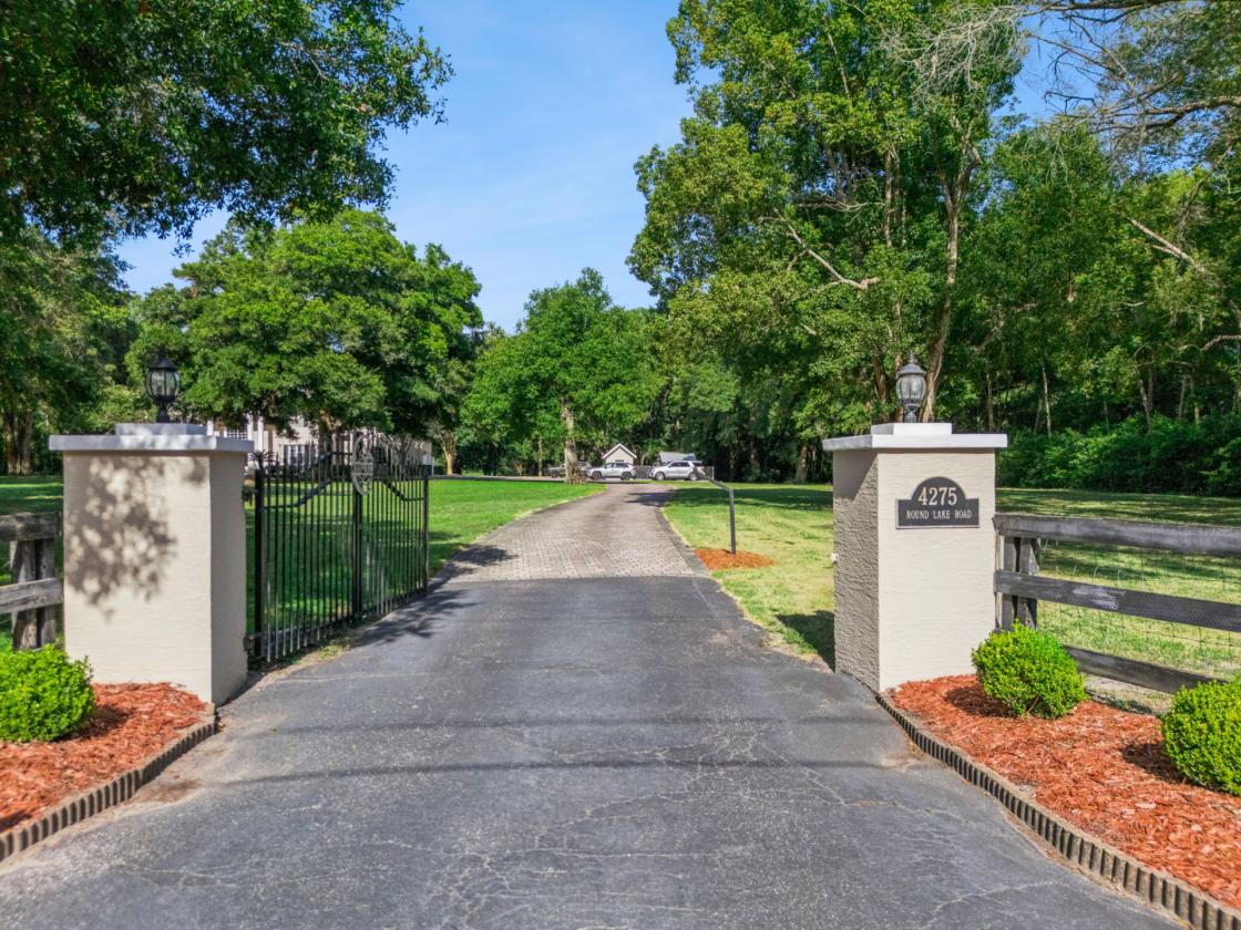 Equestrian Living on 10 Private Gated Acres - photo 24
