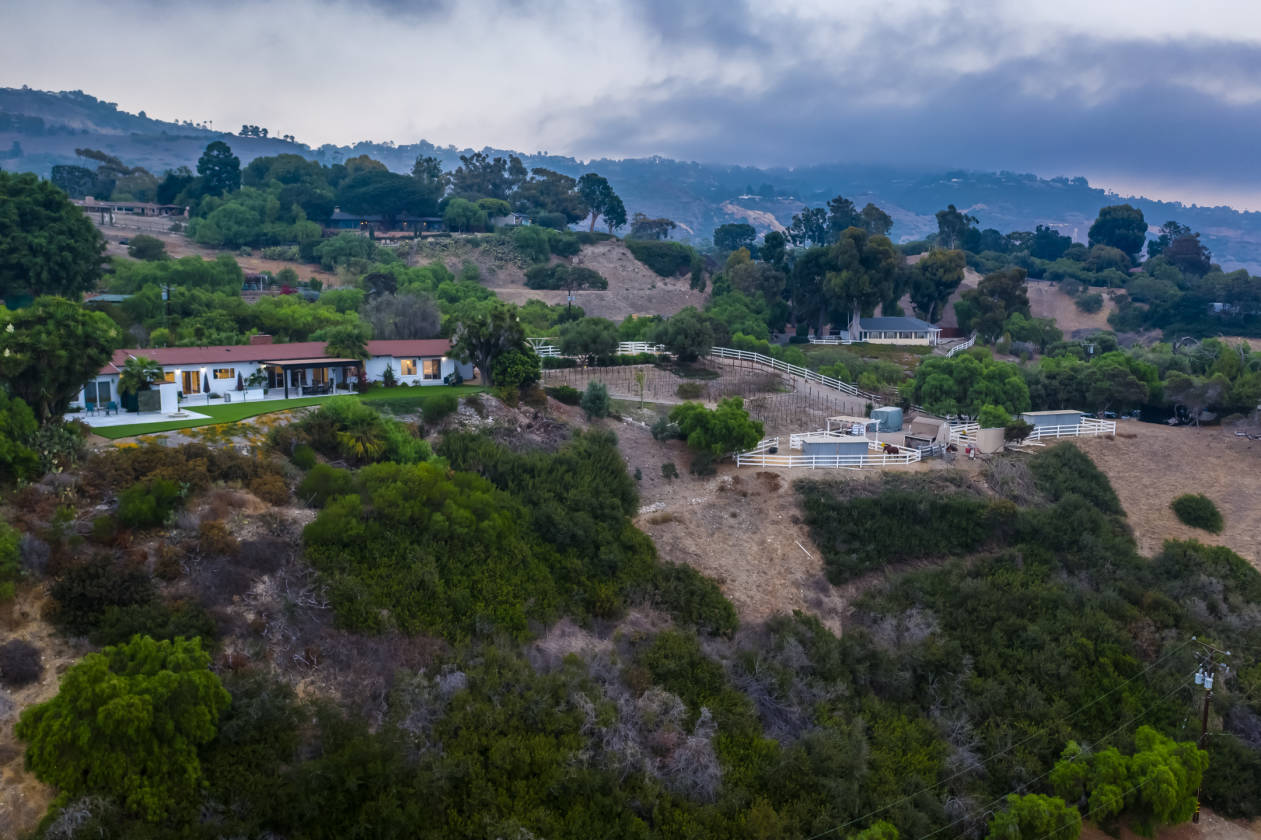 Panoramic Ocean View Luxury Equestrian Estate in Rancho Palos Verdes