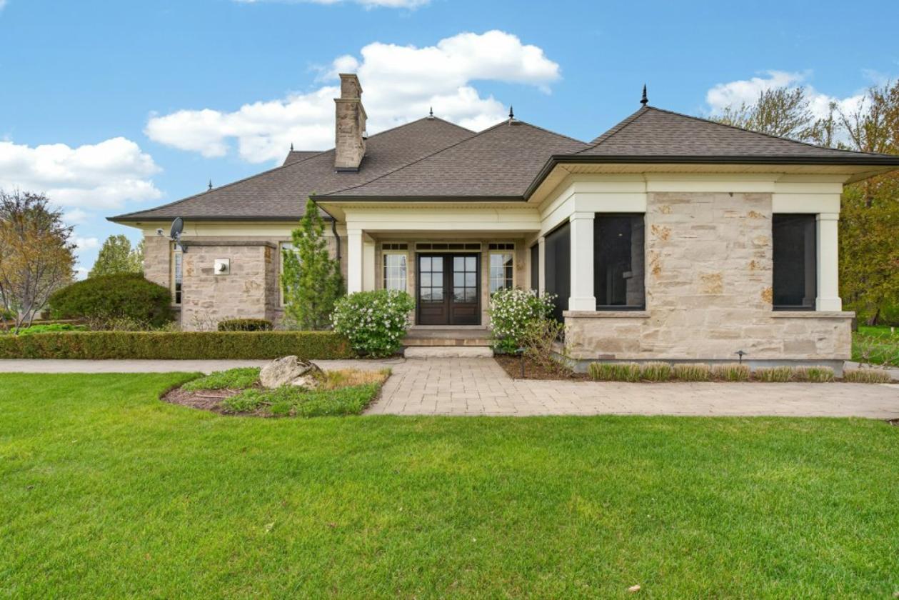 65 ACRE LUXURY EQUESTRIAN ESTATE- ONTARIO - photo 7