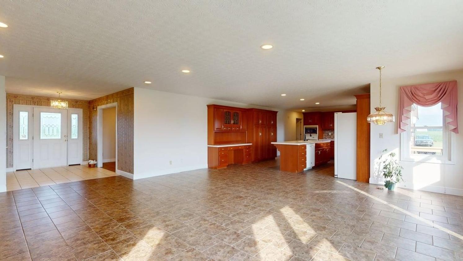 Spacious Home with new Horse Barn - photo 19