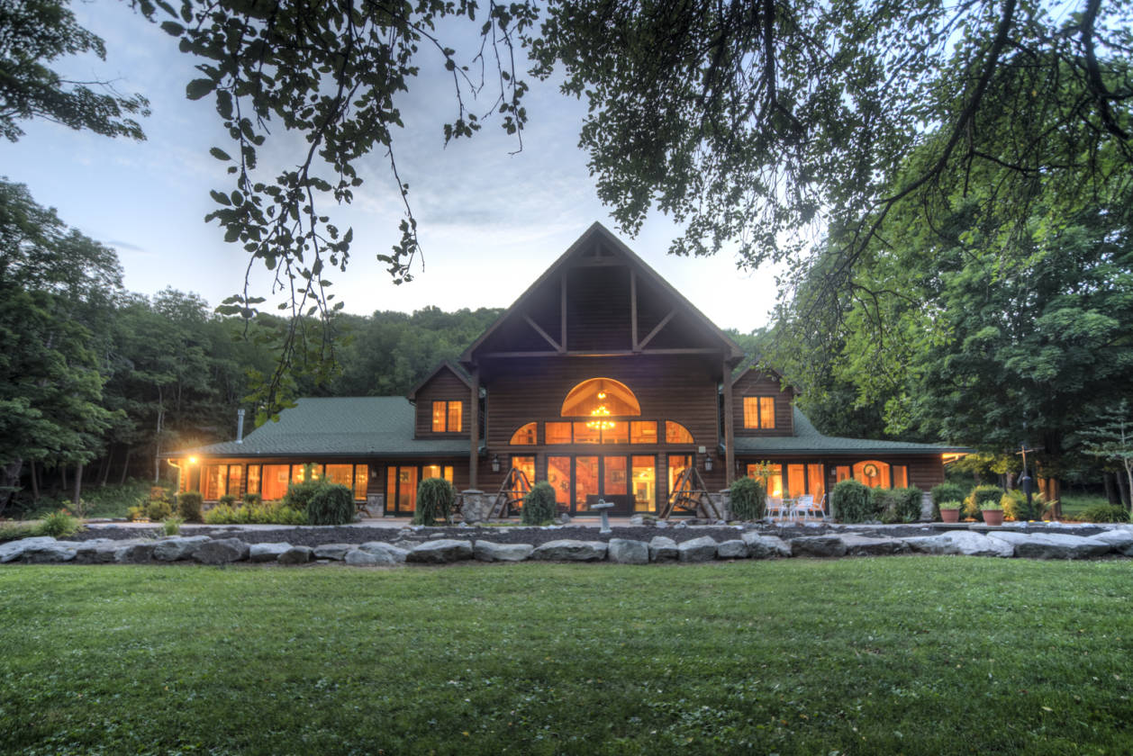 Horse Farms For Sale in NY, Horse Property For Sale in New York