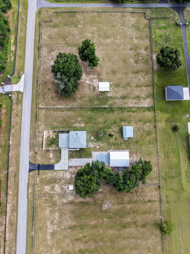 5-Acre Horse Property with Stable & Custom Garage - photo 25