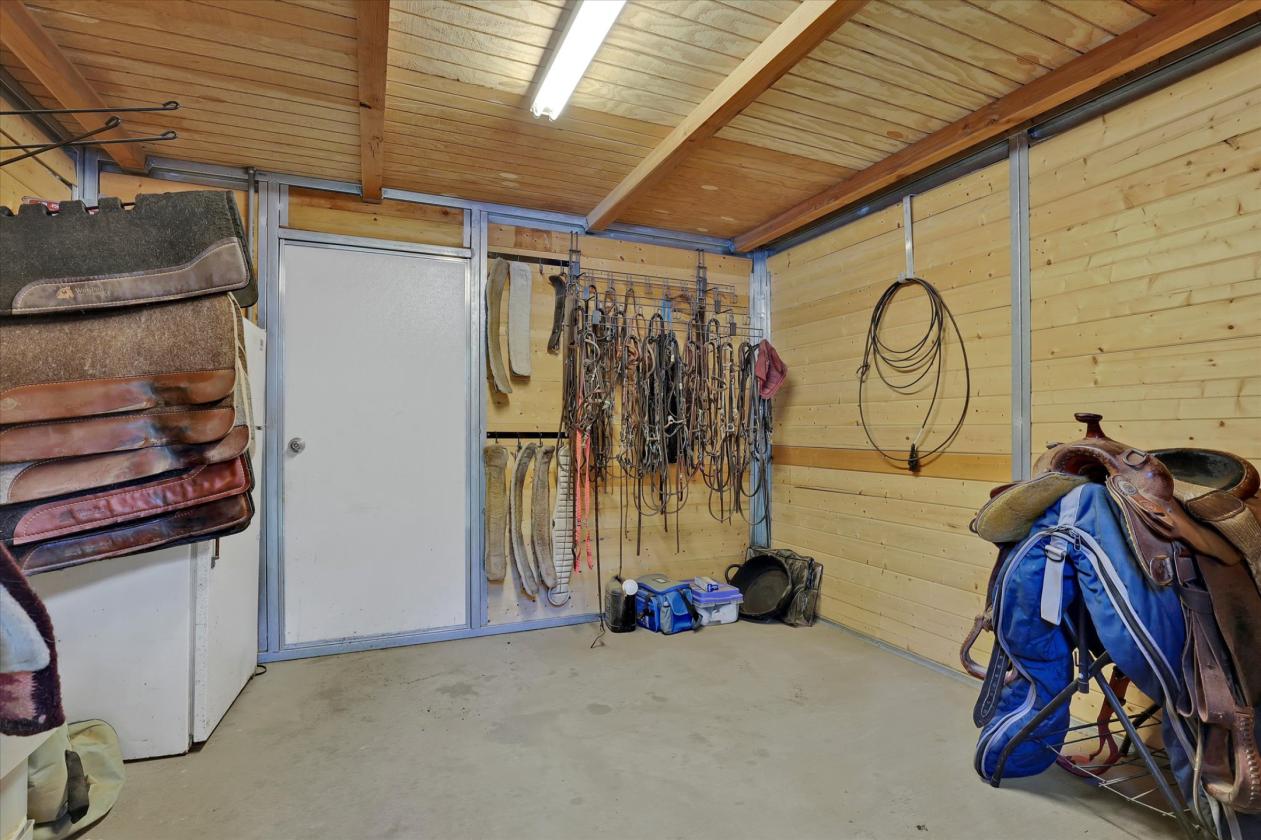 Turnkey Equestrian facility on Idaho/WA State line - photo 11