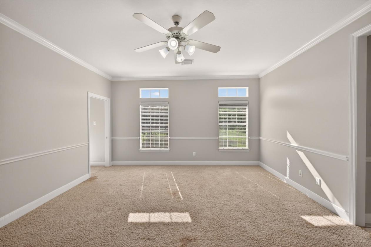 7 Acres • Barn • Pool • Guest House - photo 17
