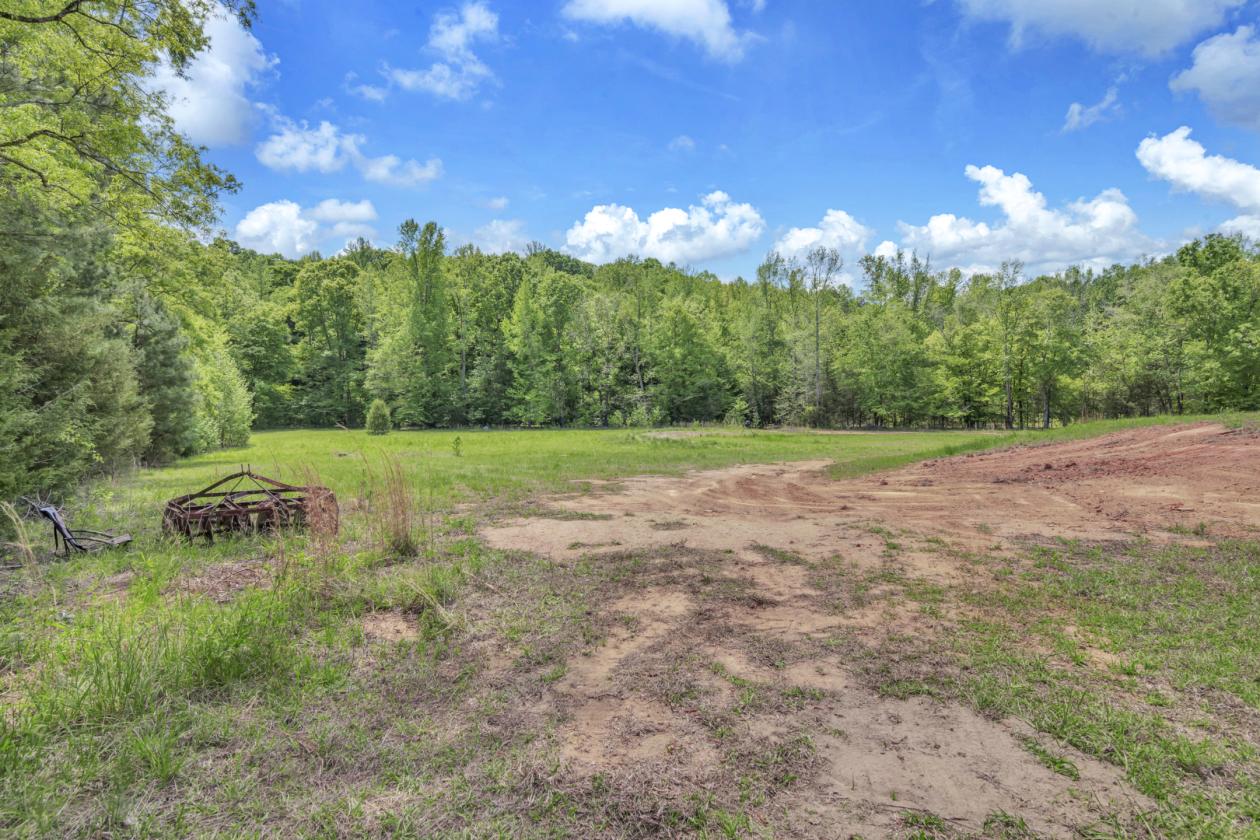 15 Acres & Completely remodeled home - photo 29
