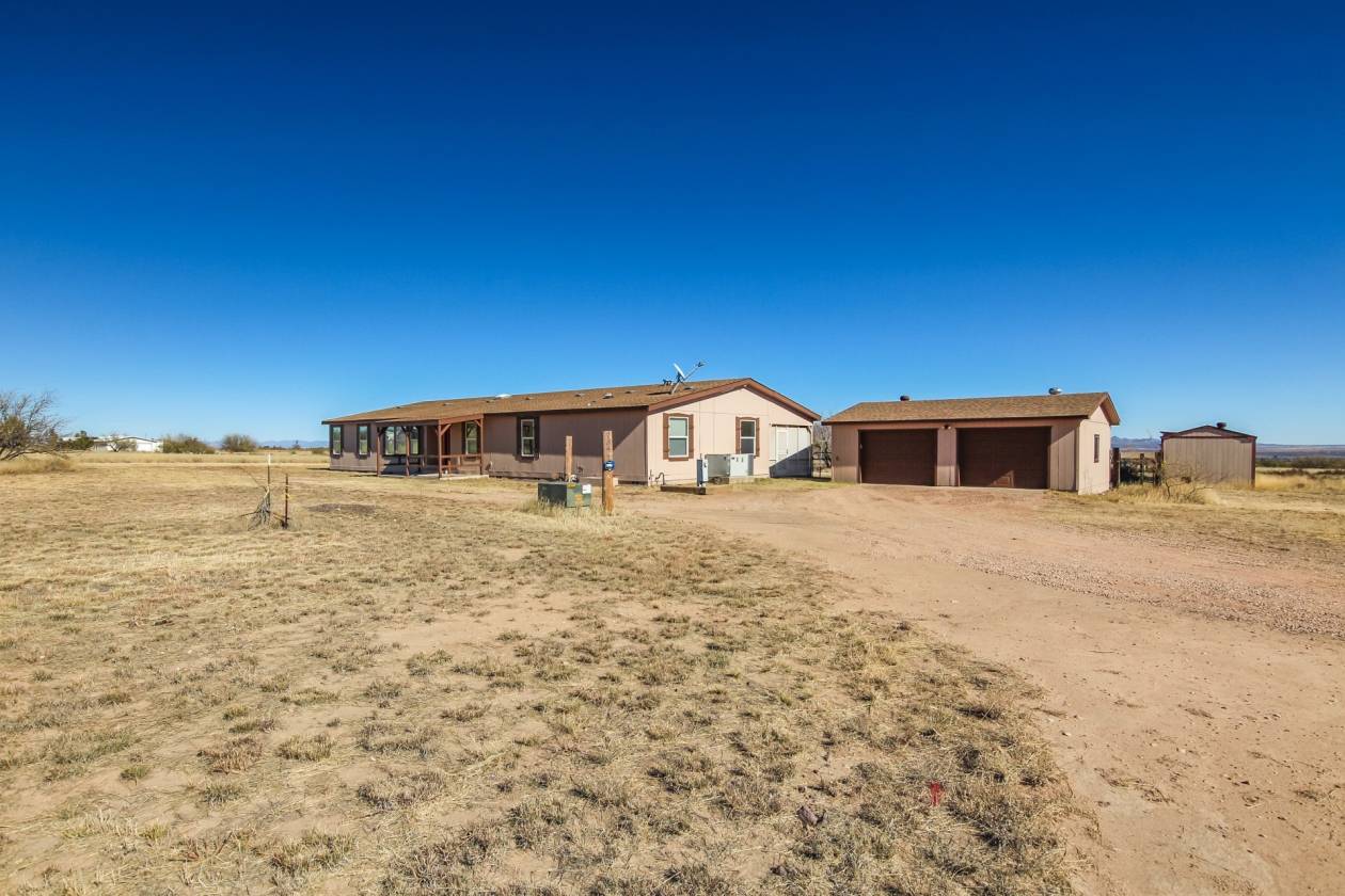 4 acre horse property in Hereford ,AZ Hereford, Cochise County