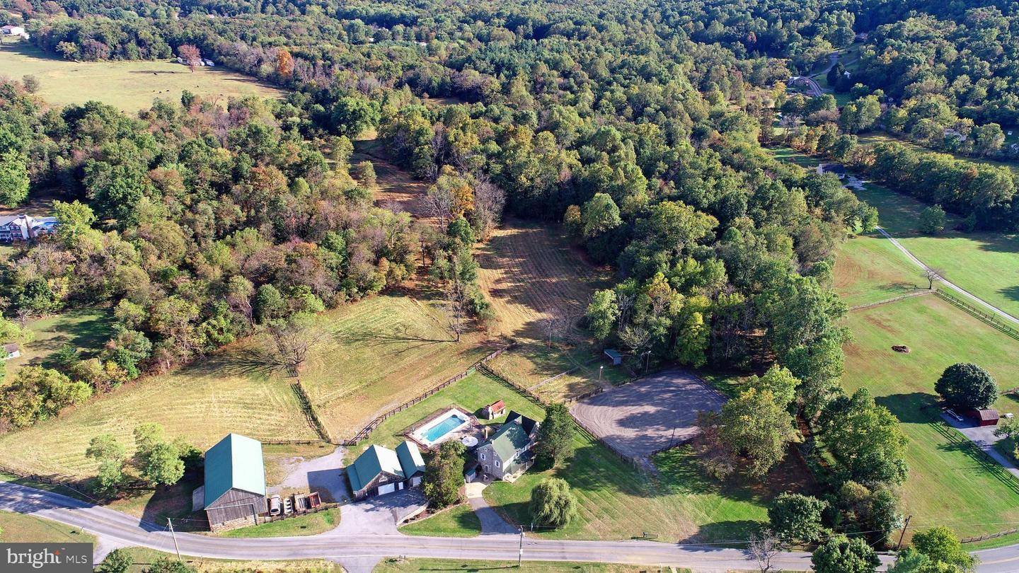 32+ acre equestrian estate for sale Boonsboro, Washington County