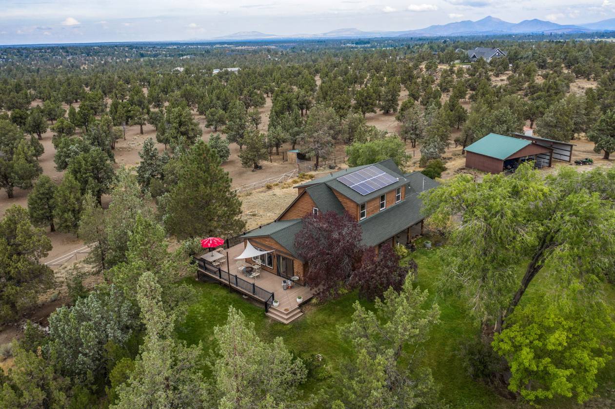 Horse Property for sale.