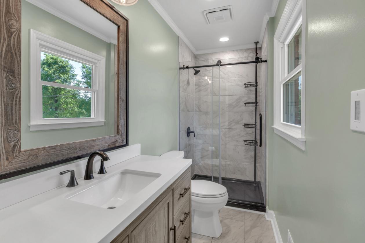 15 Acres & Completely remodeled home - photo 23