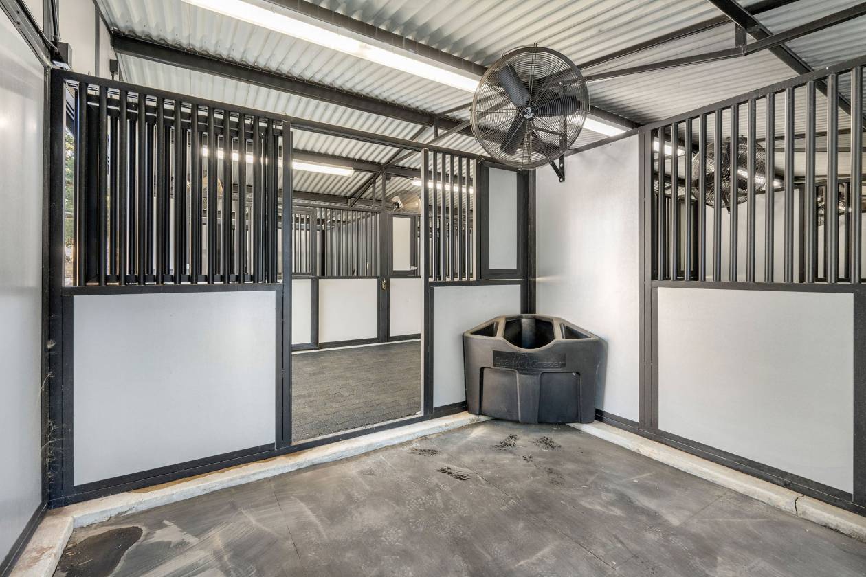 Serene 8-Acre Equestrian Retreat - photo 10
