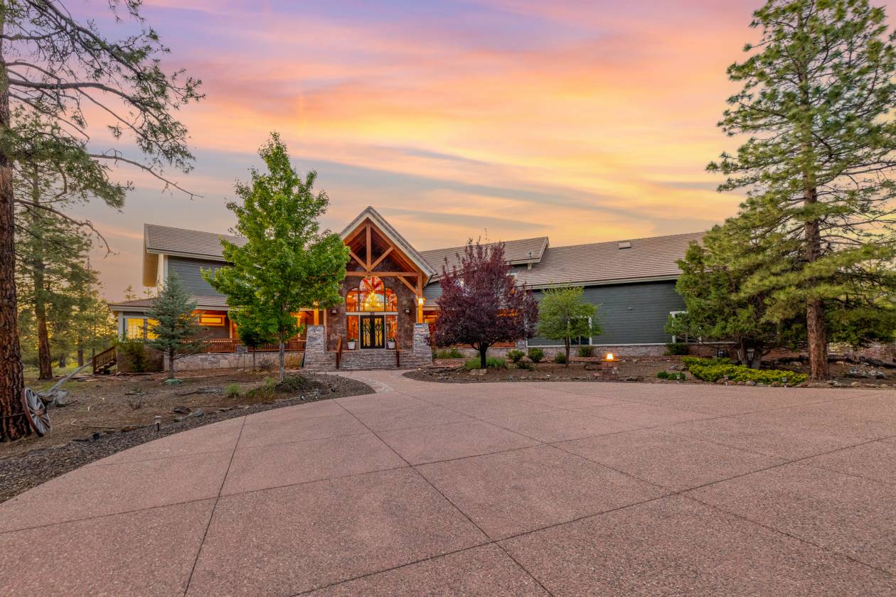 Horse Property for sale.