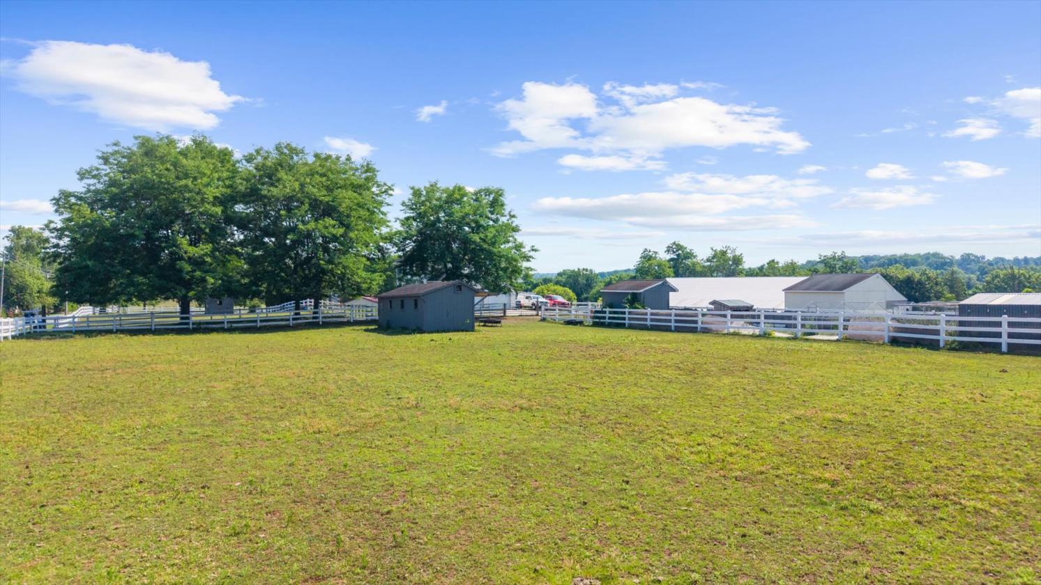 Horse property with large indoor arena - photo 6
