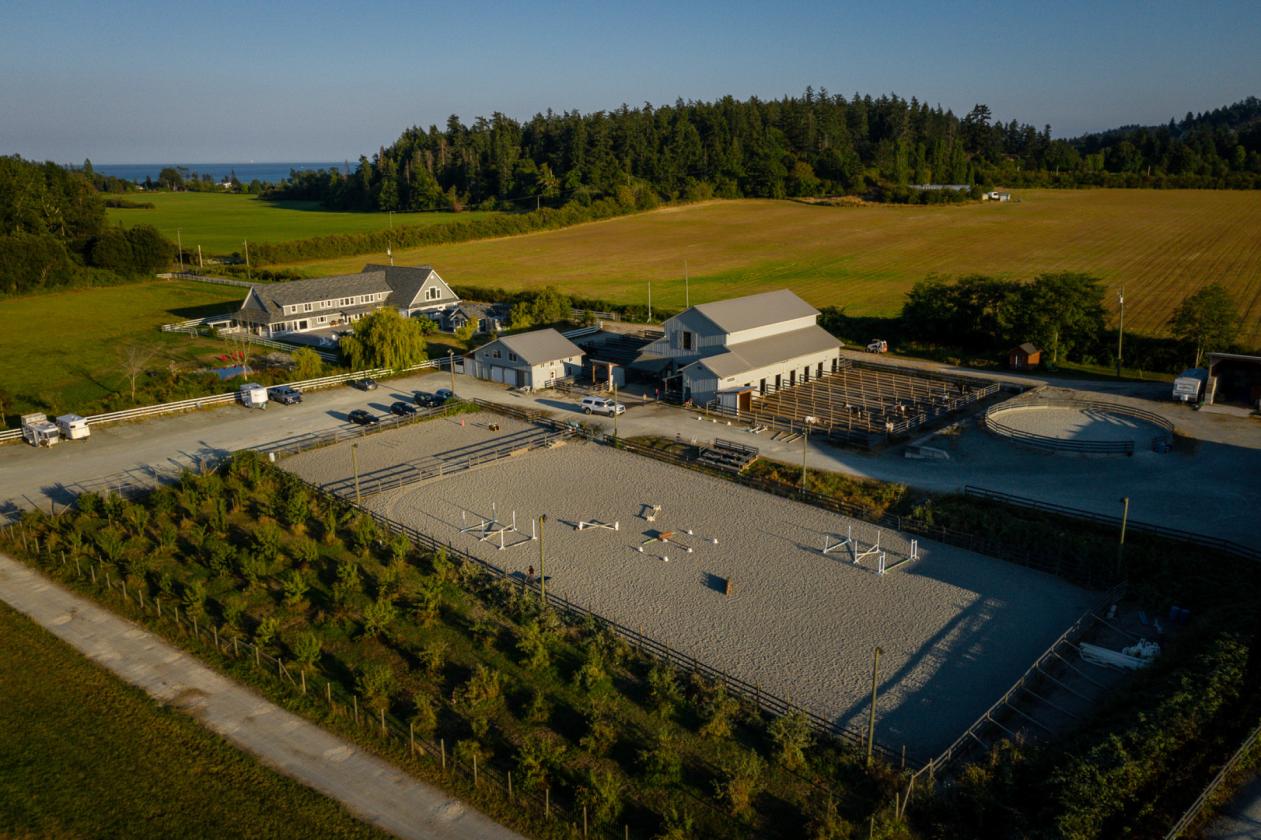 Pristine Estate Living near the City - photo 3