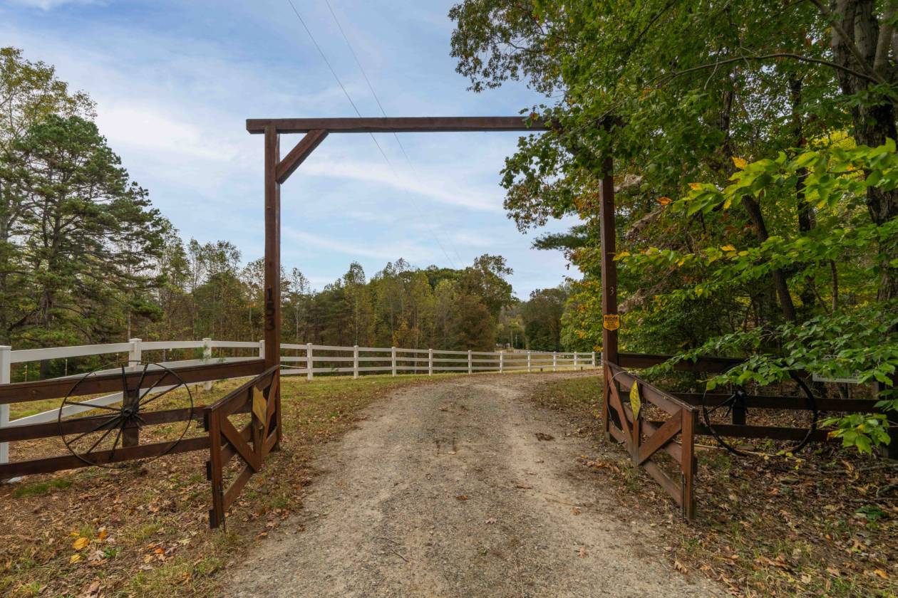 Over 38 Acres Ready for Horses and Priced to Sell! - photo 15