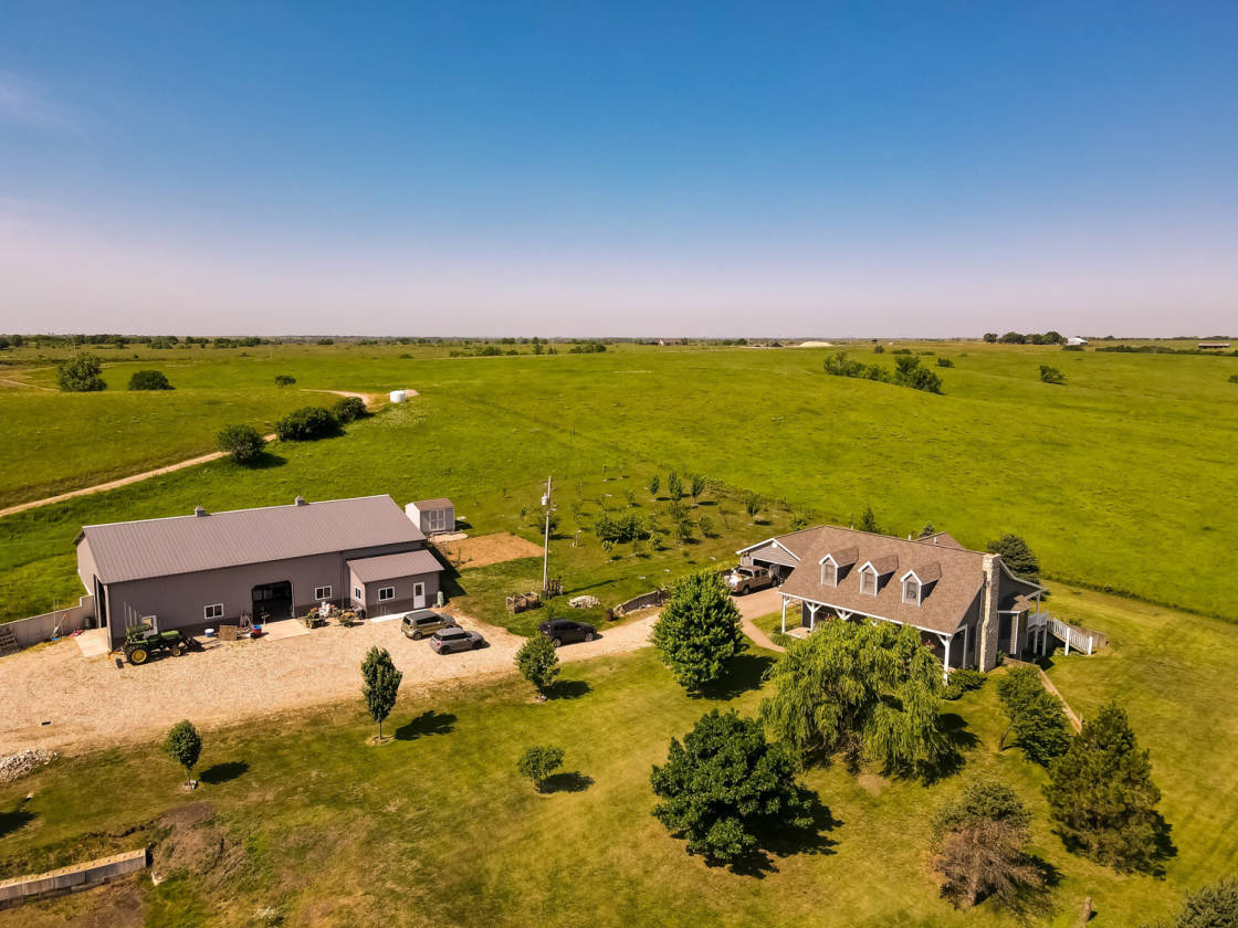 Horse Property For Sale in Kansas, Horse Ranches & Farms For Sale in KS