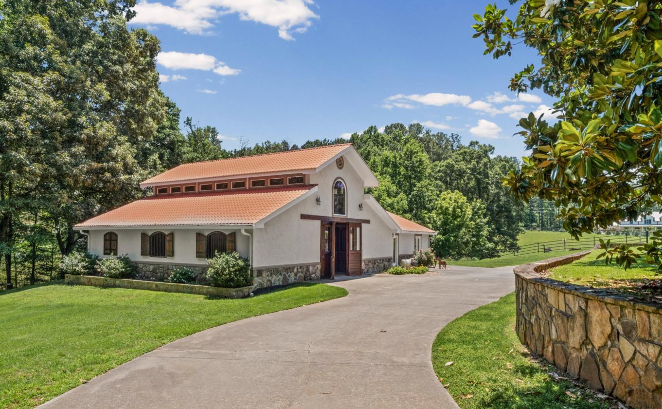 Country Estate, Minutes from Downtown - photo 9