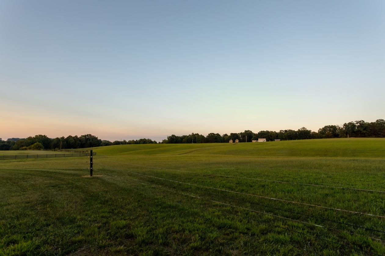 Heated Indoor 67 Acre Horse Training Facility - photo 24
