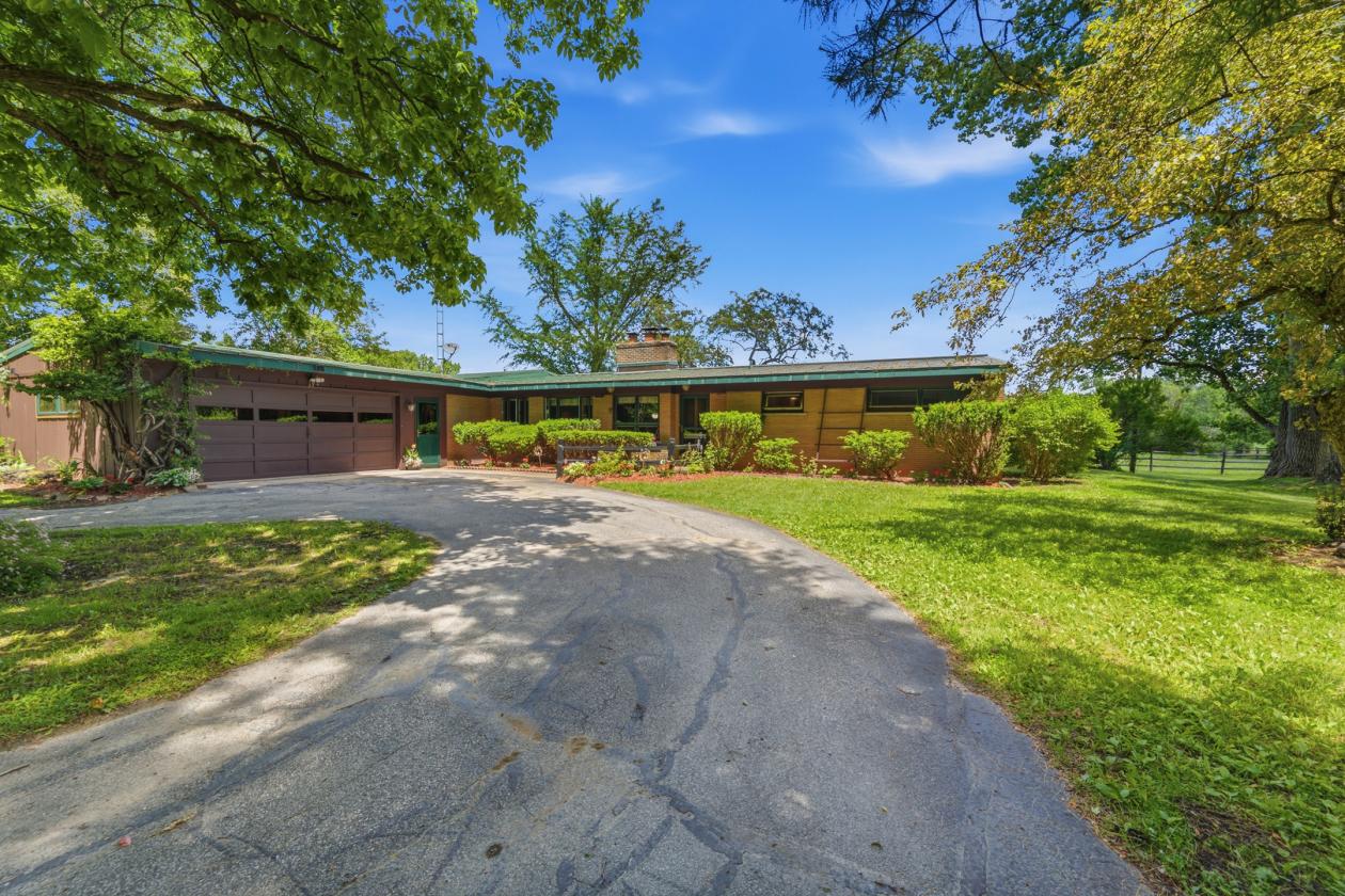 St. Clair Equestrian Facility set on 46 acres! - photo 12