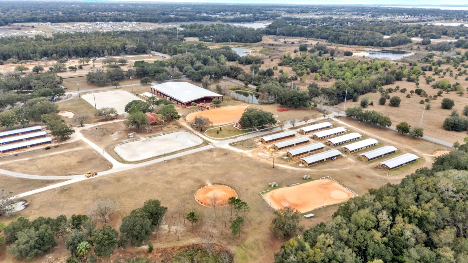 Equestrian Estate on 4.95 Acres - photo 29