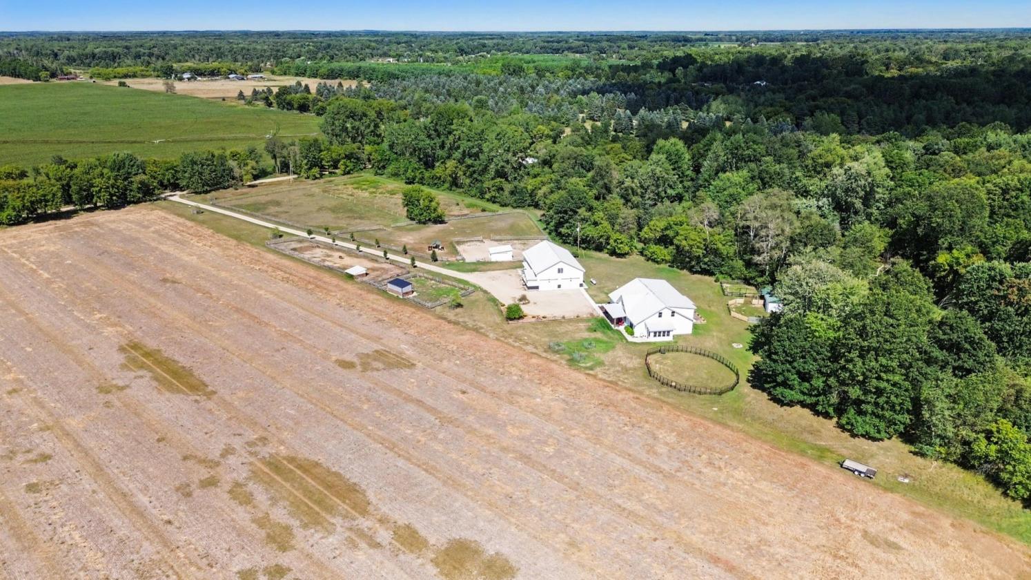 Welcome to Willow Run Farm! - photo 4
