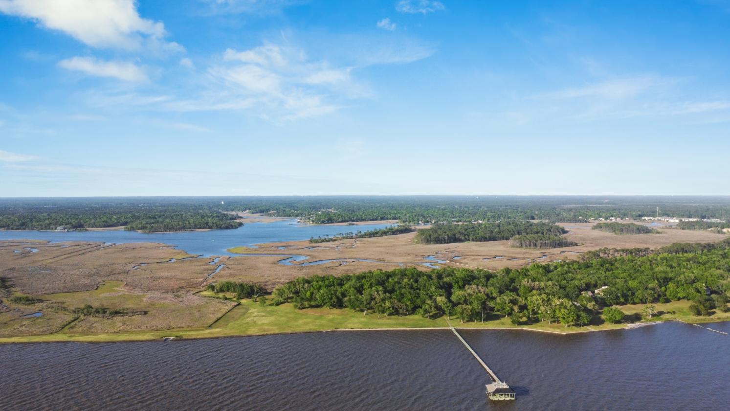 93 Acre Gulf-Front Estate. Horses Welcome - photo 1