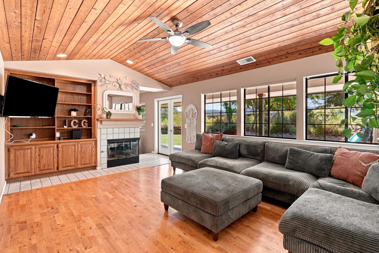 1.81 acres in heart of west Templeton — reduced - photo 17