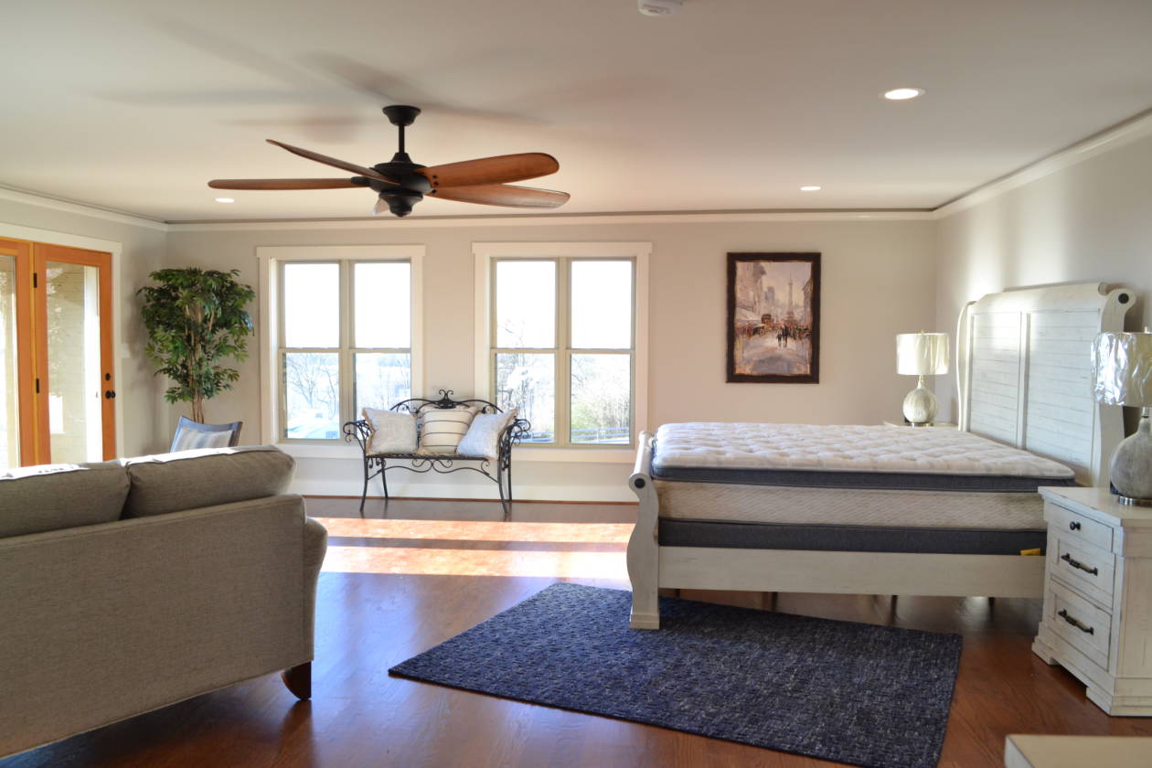 White Oak Mountain 12+ acres & completely renovated home in... Blairs