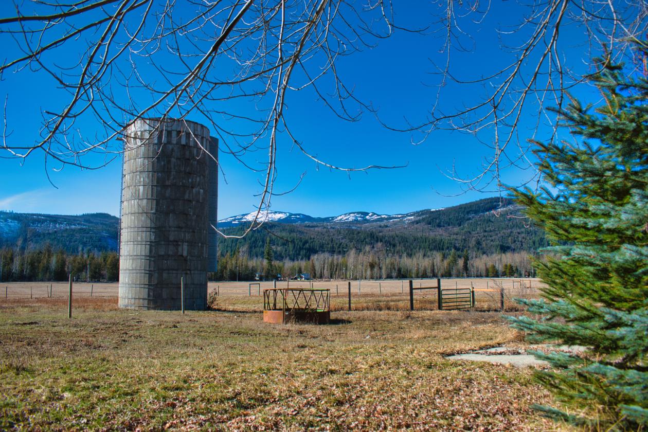 New Luxury equestrian estate with 360 degree views - photo 9