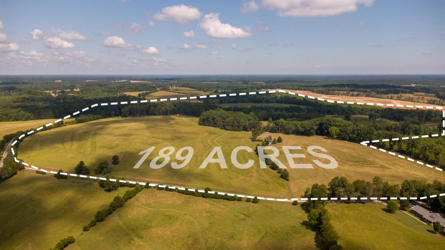 Pristine 189 acre cattle farm - photo 2