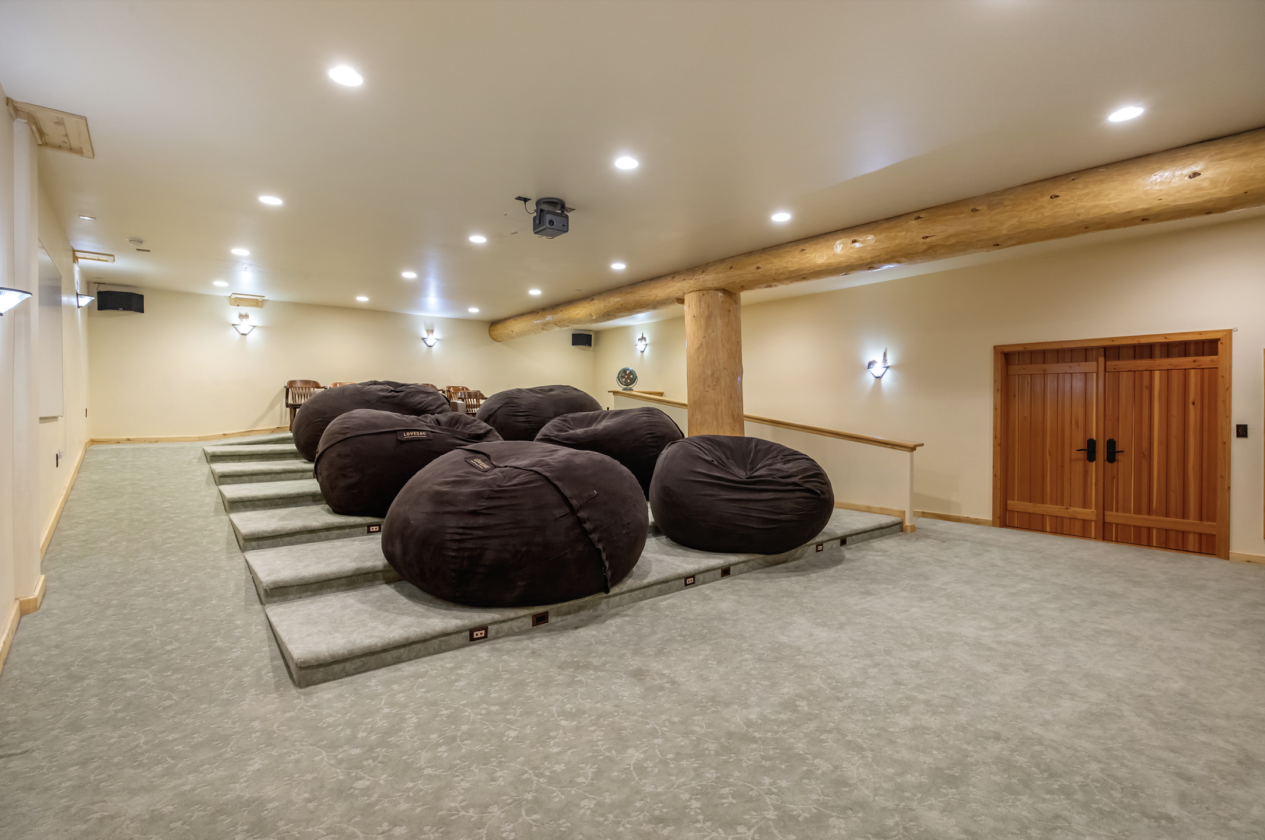 35 Acre Luxury Mountain Estate - photo 19