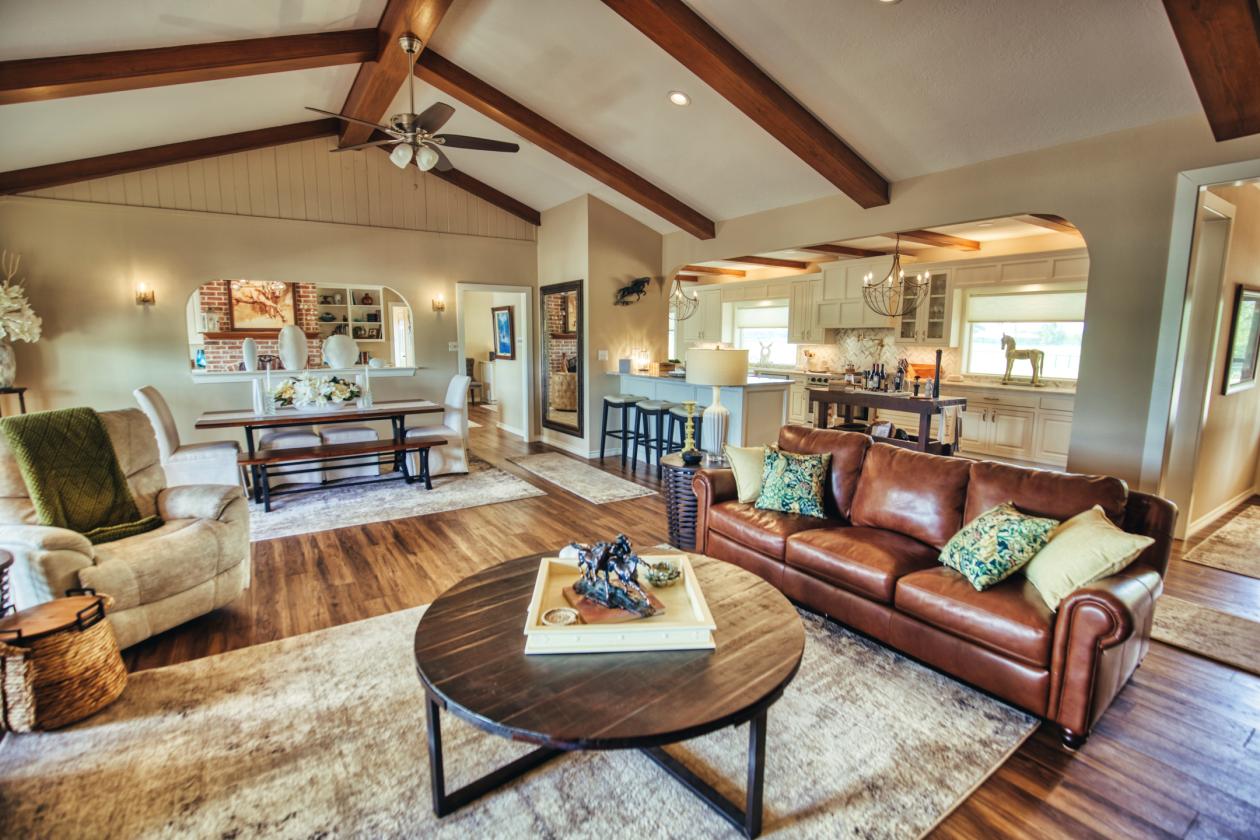 119-Acre Ranch with Multiple Living Quarters - photo 6