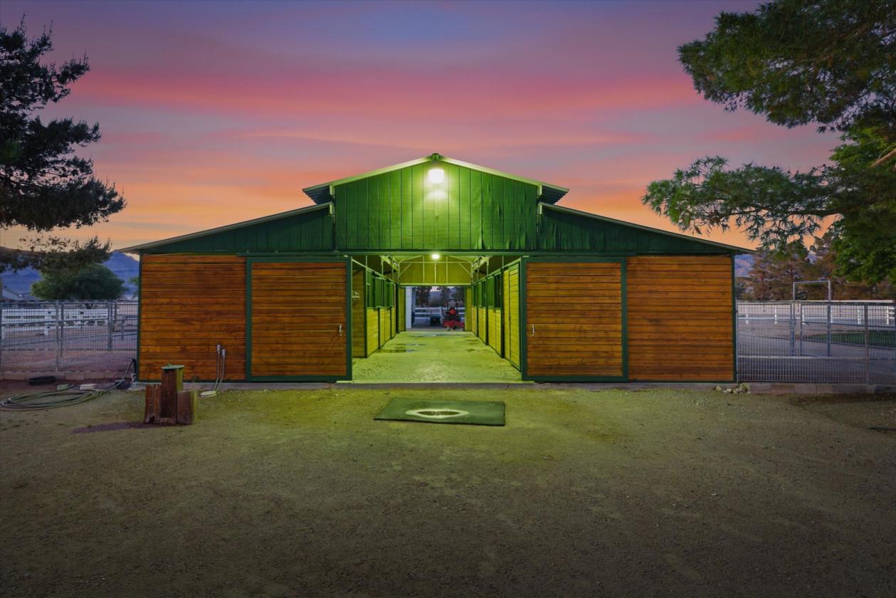 5 acre horse property and hobby farm w/vineyard - photo 6