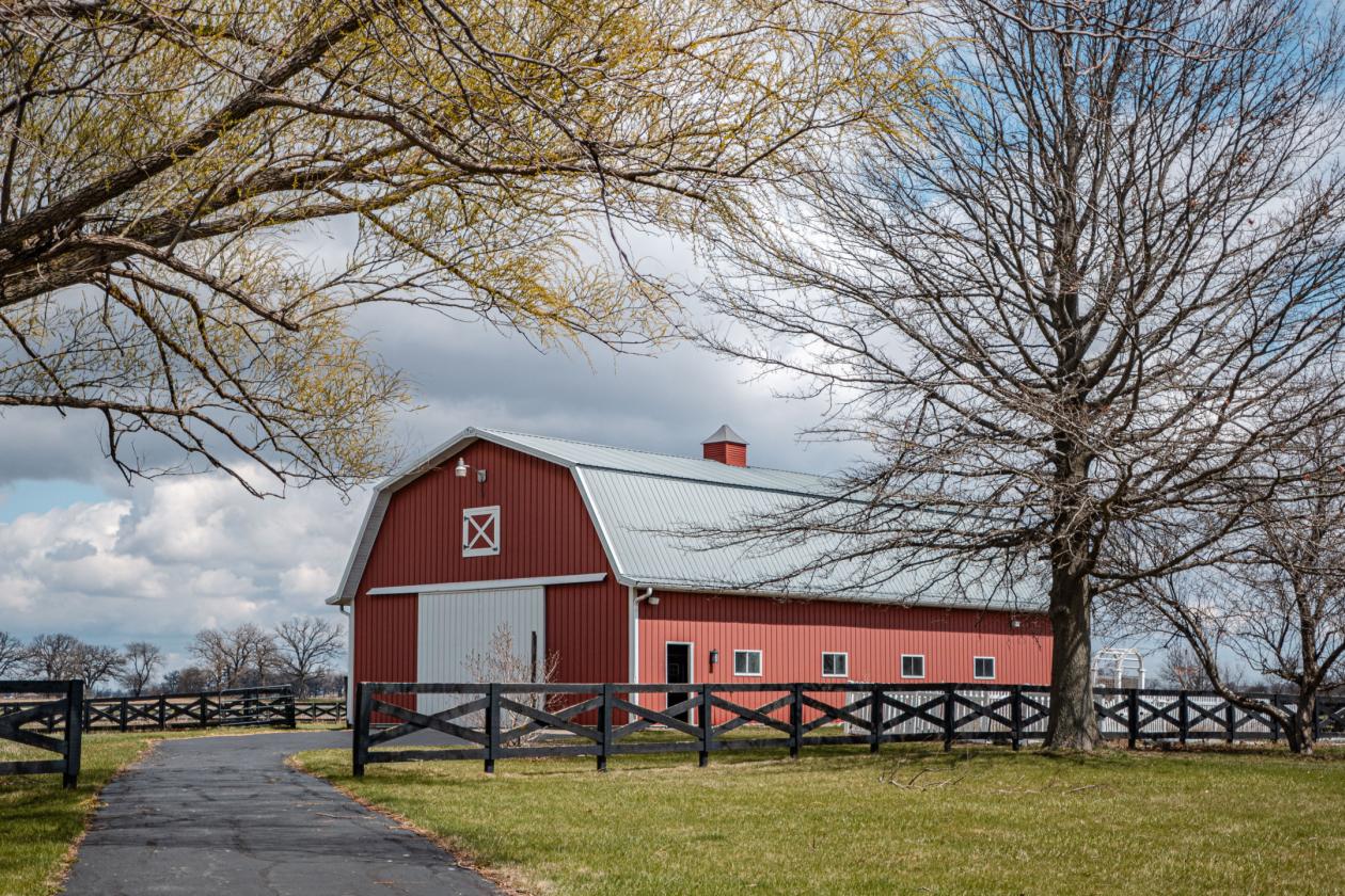 ENJOY EQUESTRIAN LIVING ON THIS BREATHTAKING FARM - photo 5
