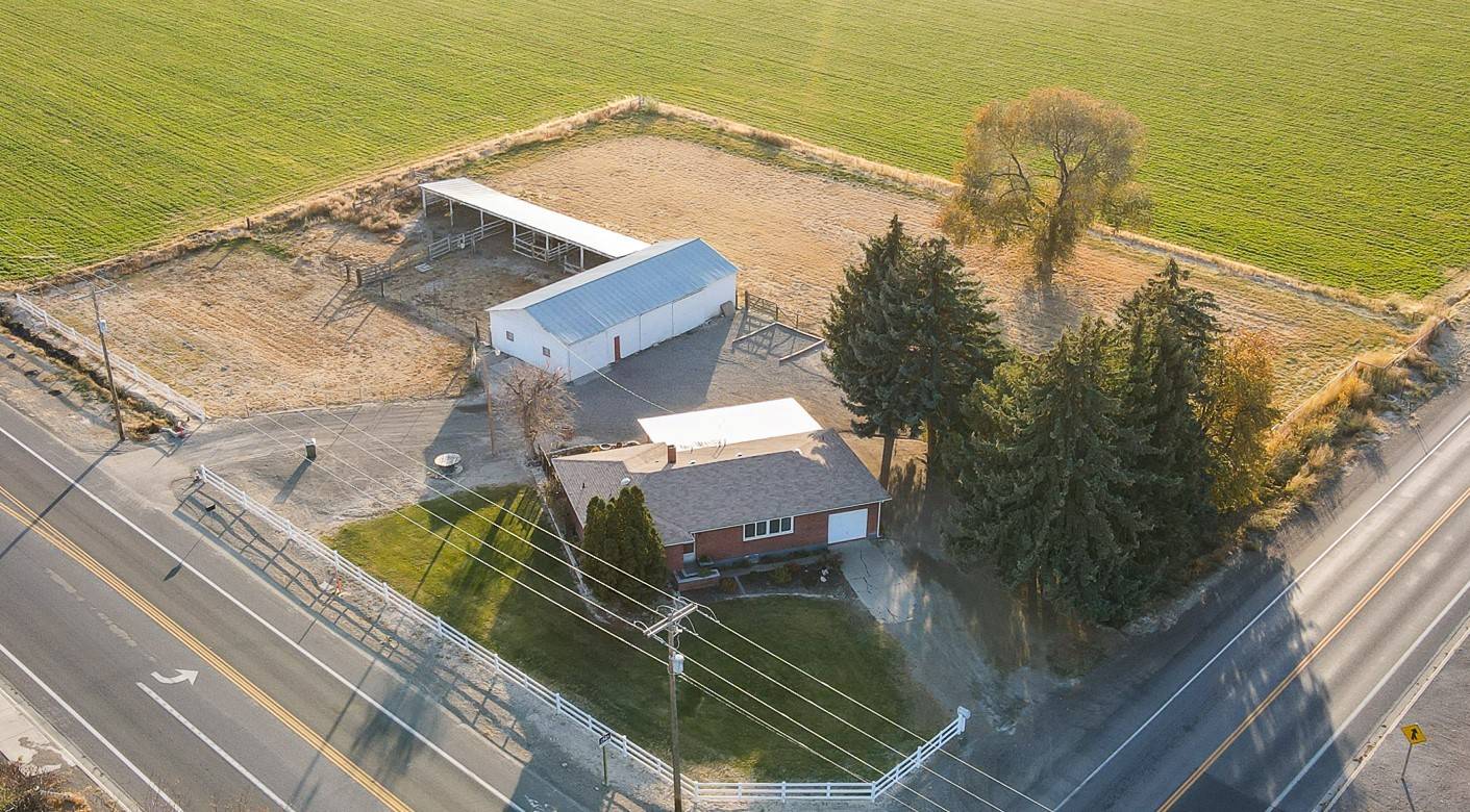 Small acreage close to town Twin Falls, Twin Falls County, Idaho