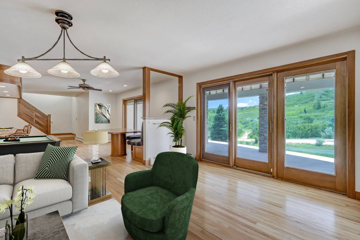 Equestrian Estate with Luxury Contemporary Home & Indoor Riding Arena - photo 19