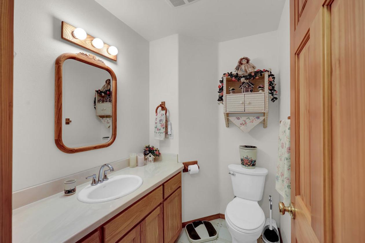 73+acre Estate a rare blend of amenities! - photo 18